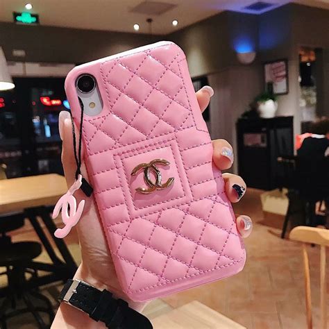 chanel telefoonhoesje iphone 6 plus|chanel iphone case.